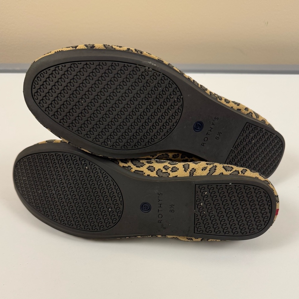 Rothy’s “The Flat” Rounded Toe in Cheetah - Picture 4 of 5
